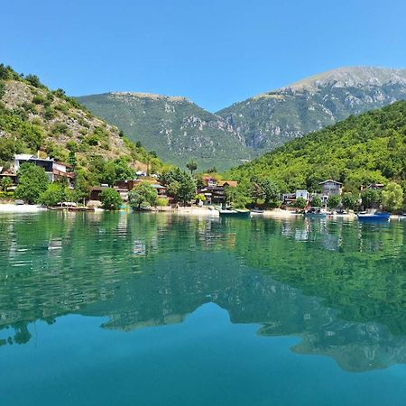 Blue Bay Guest House Trpejca Exteriér fotografie